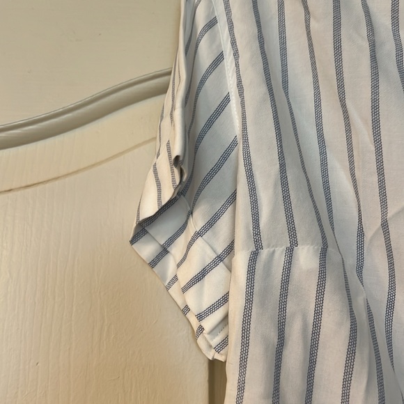 💙H&M Maternity Surplice-Neck Tunic Top 🩵🤍💙 - Picture 7 of 9